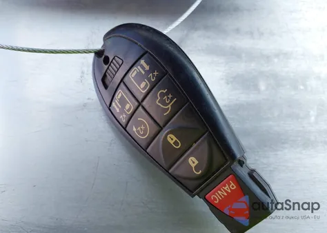 2014 Dodge Grand Caravan Sxt из США, поврежденный, VIN 2C4RDGCG7ER170026